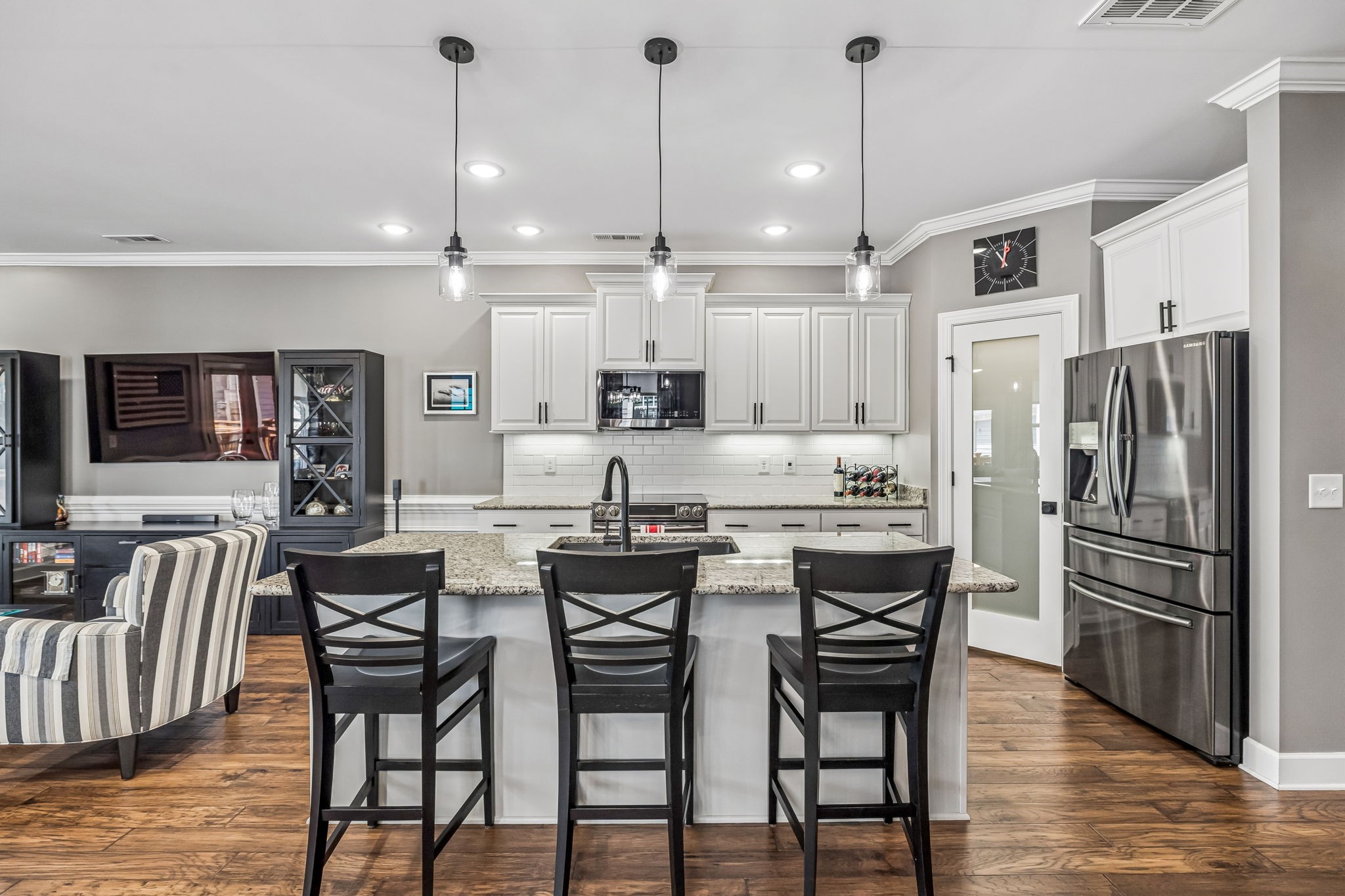 522 Sydenham Dr