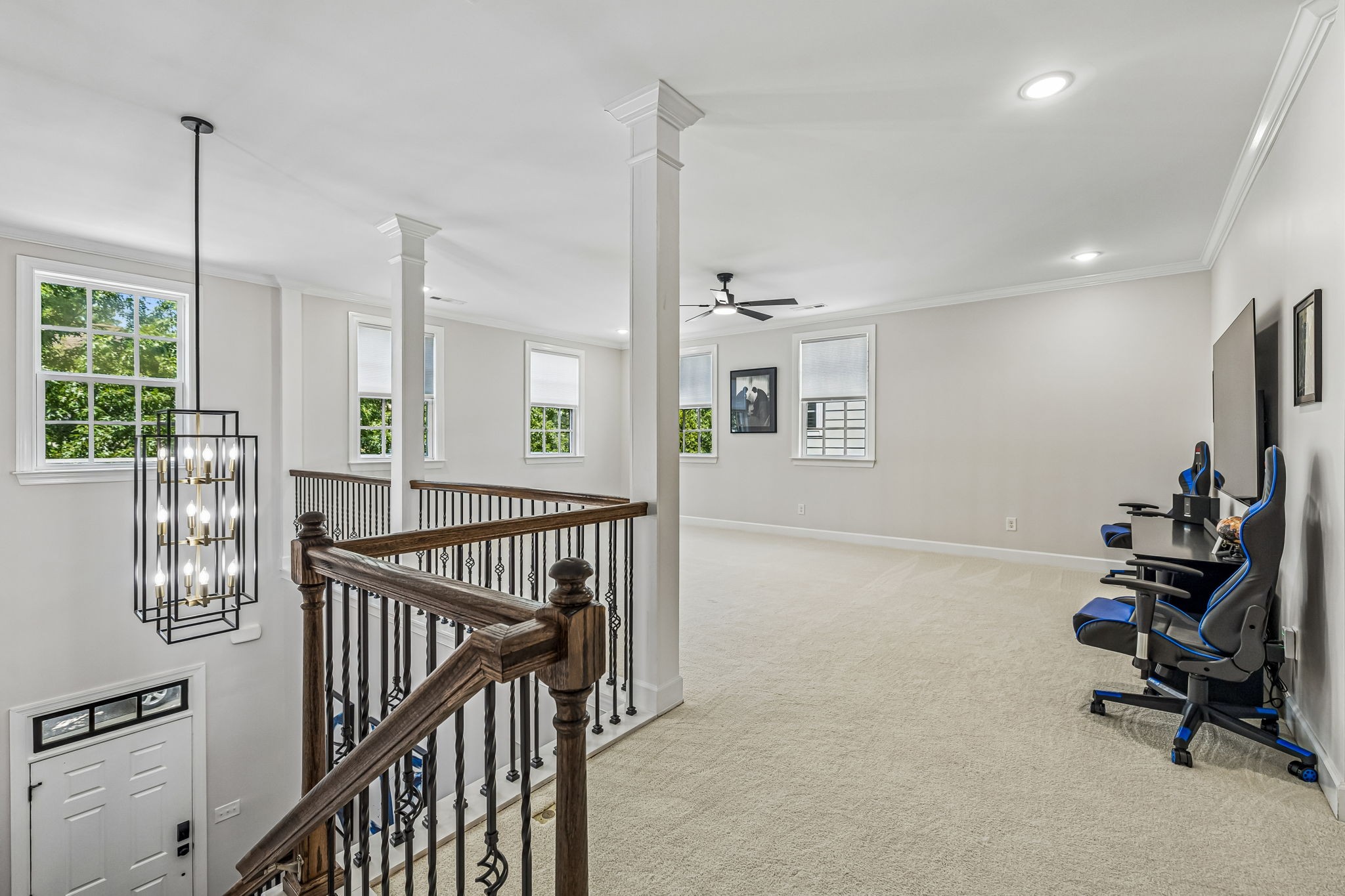 522 Sydenham Dr