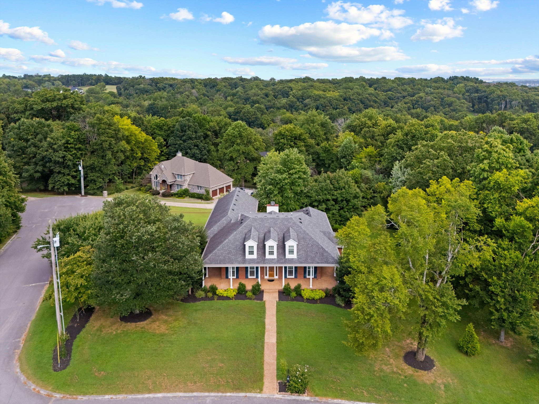 1227 Mount Vernon Ln
