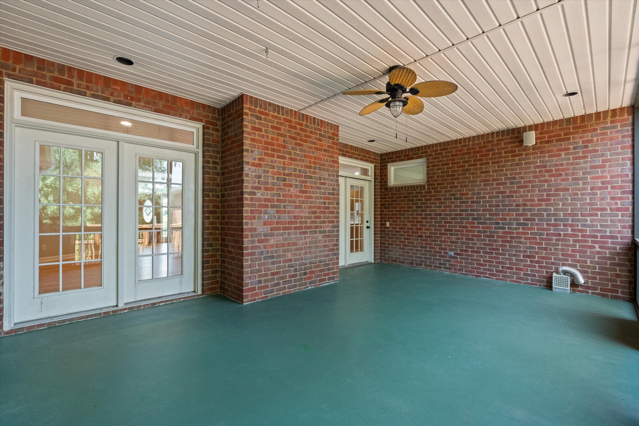 1227 Mount Vernon Ln