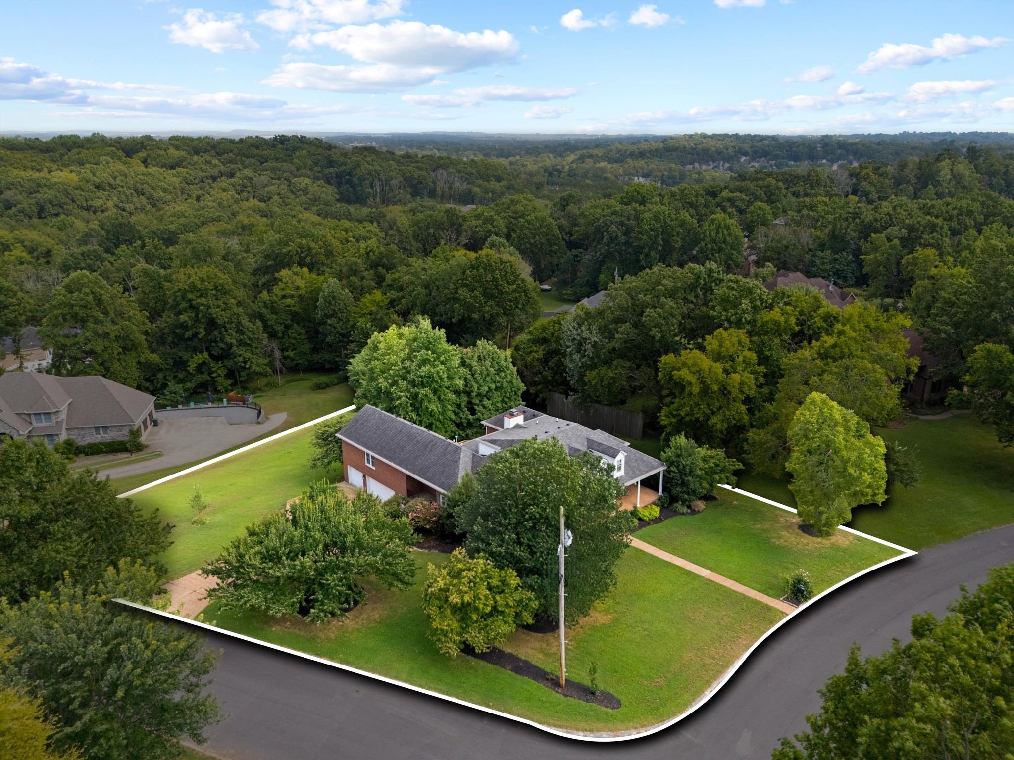1227 Mount Vernon Ln