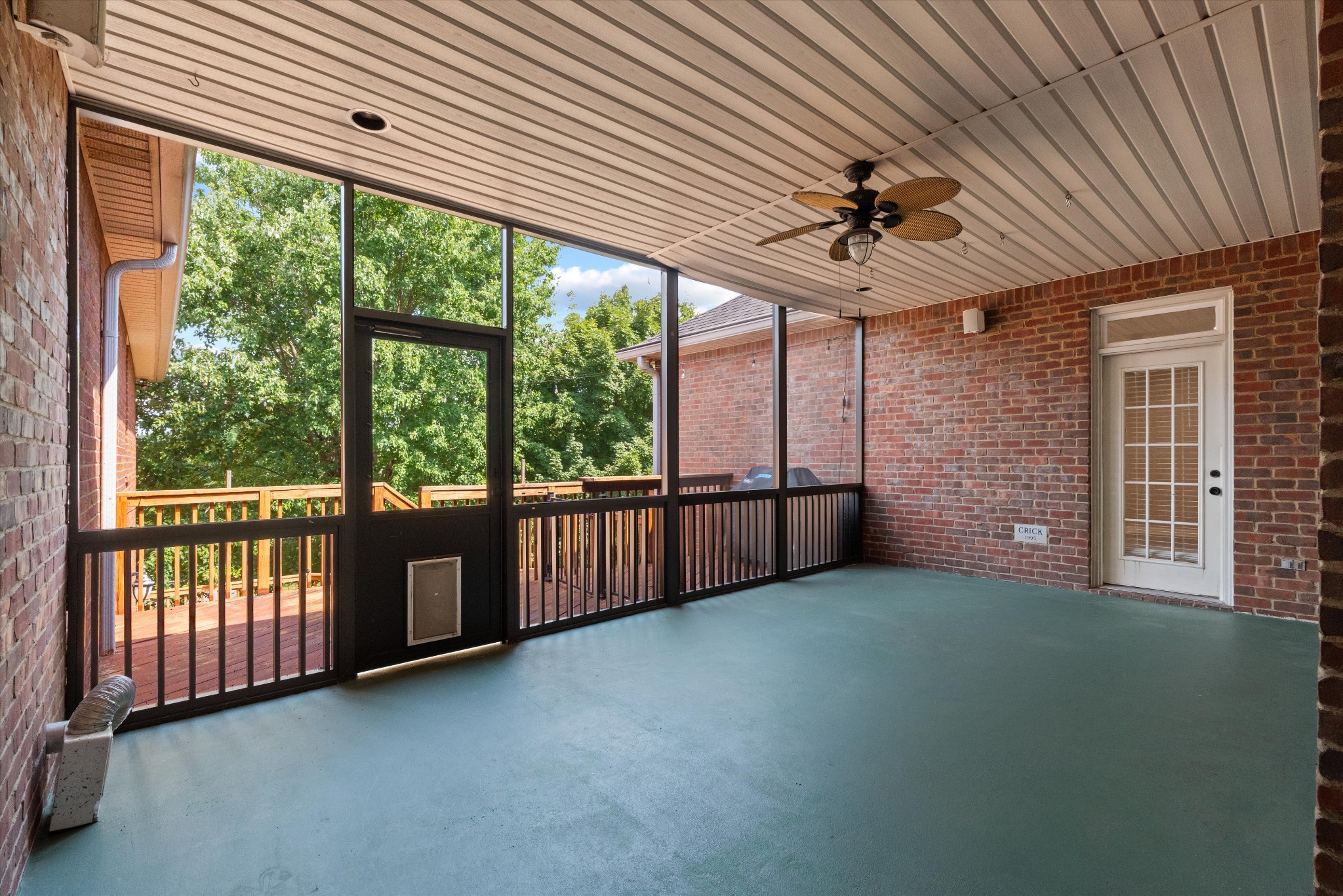 1227 Mount Vernon Ln