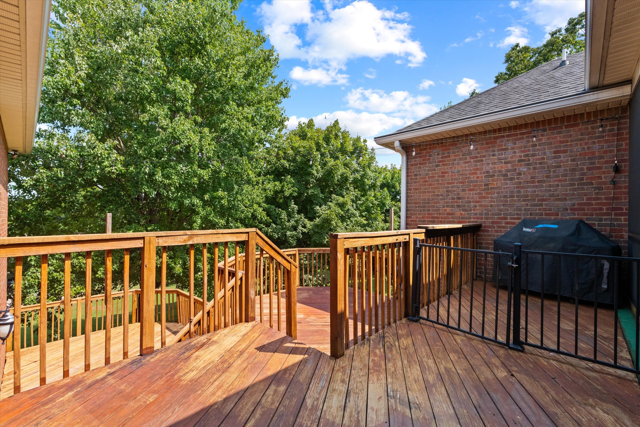 1227 Mount Vernon Ln