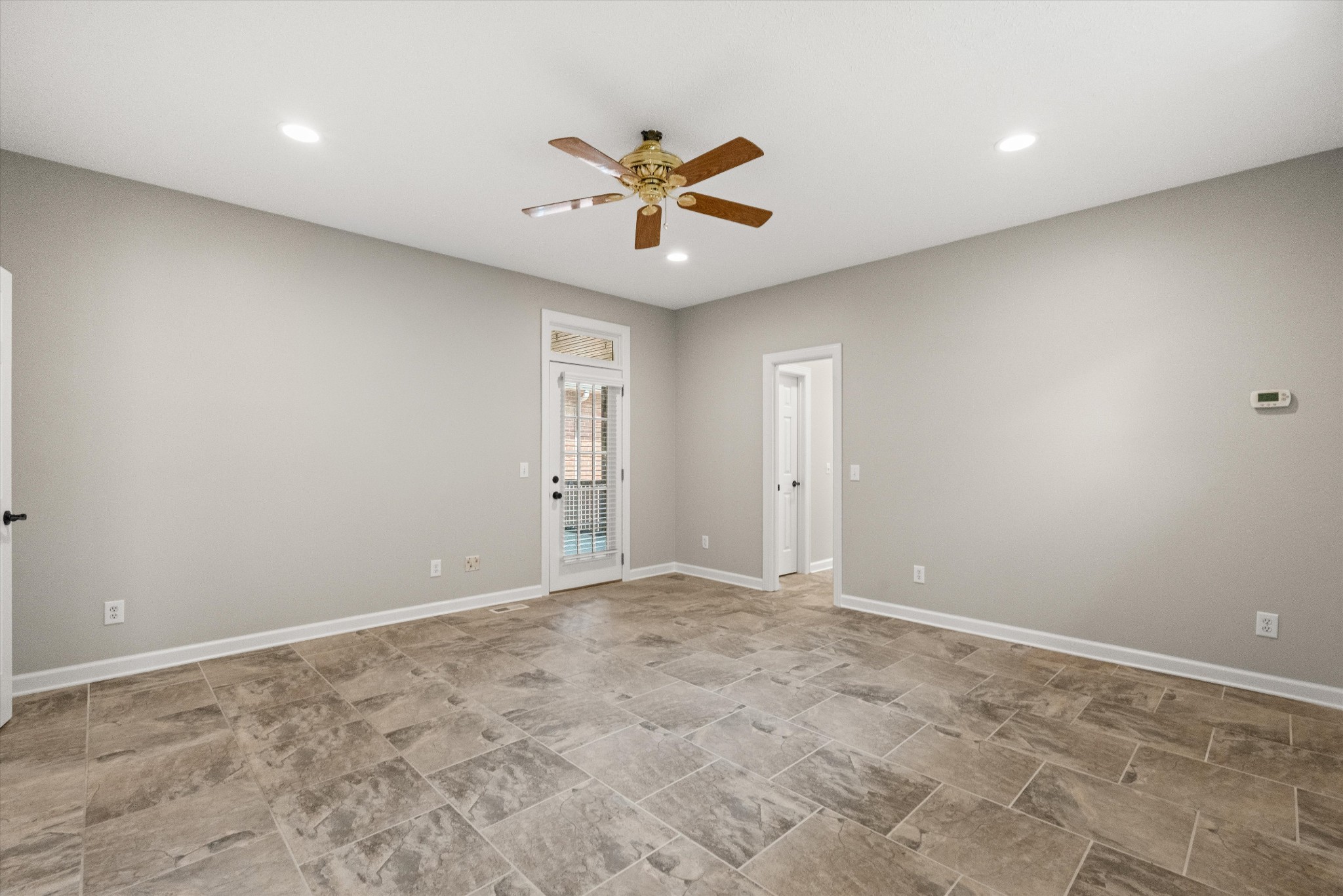 1227 Mount Vernon Ln