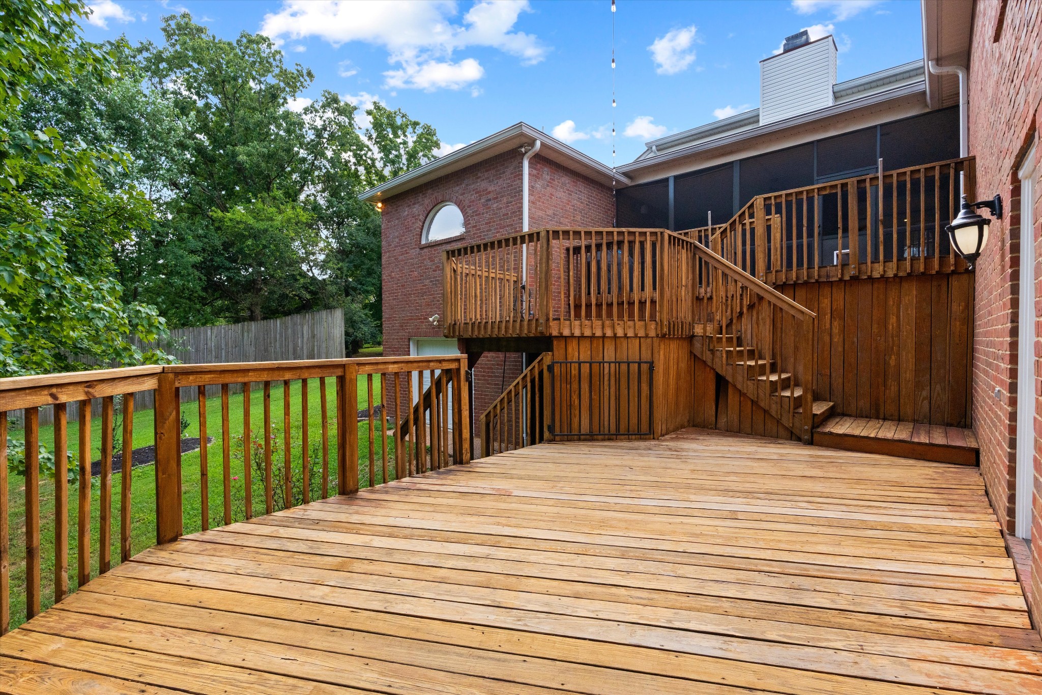 1227 Mount Vernon Ln
