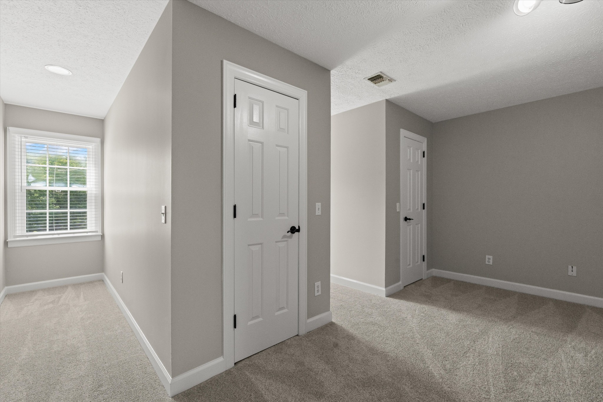 1227 Mount Vernon Ln