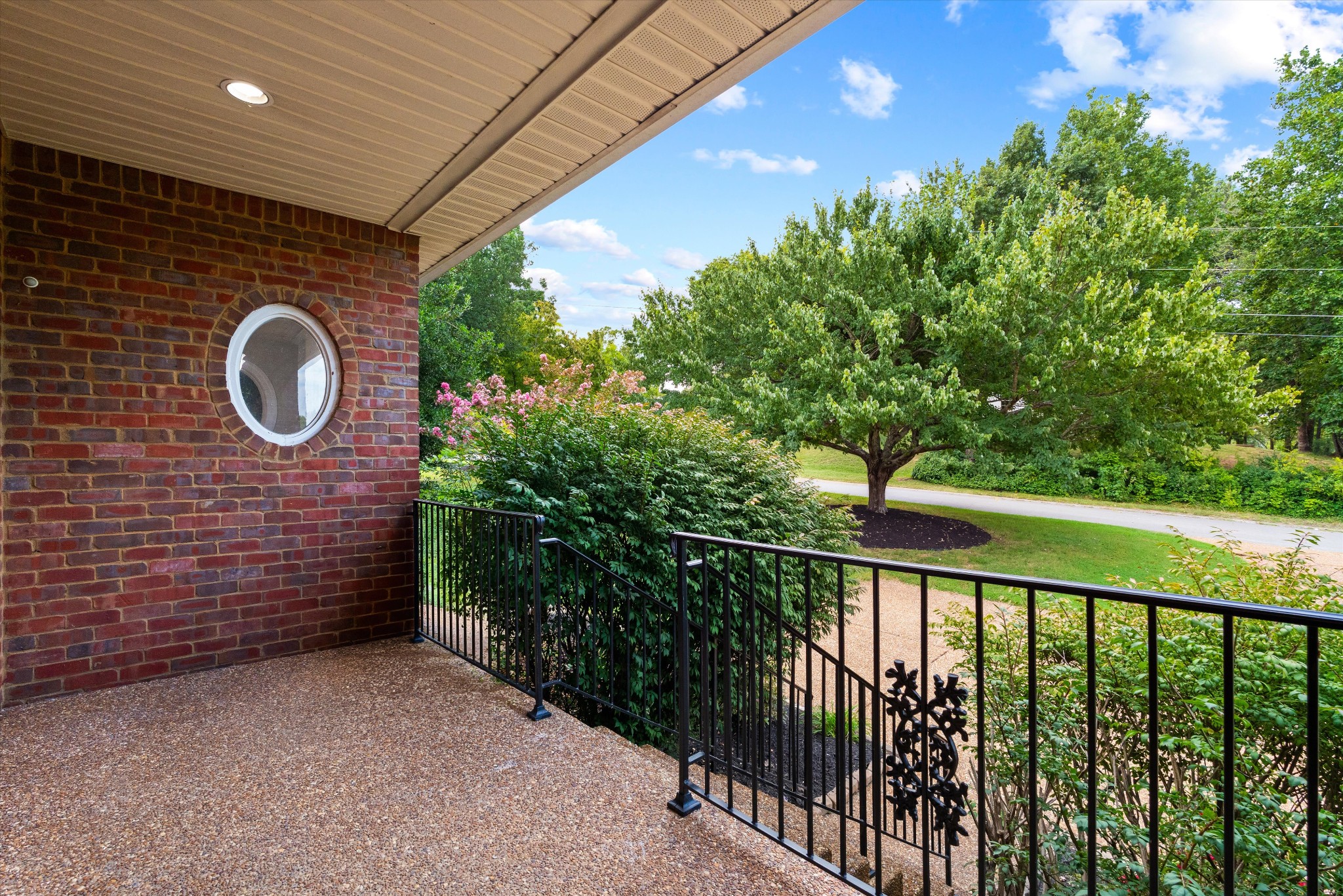 1227 Mount Vernon Ln