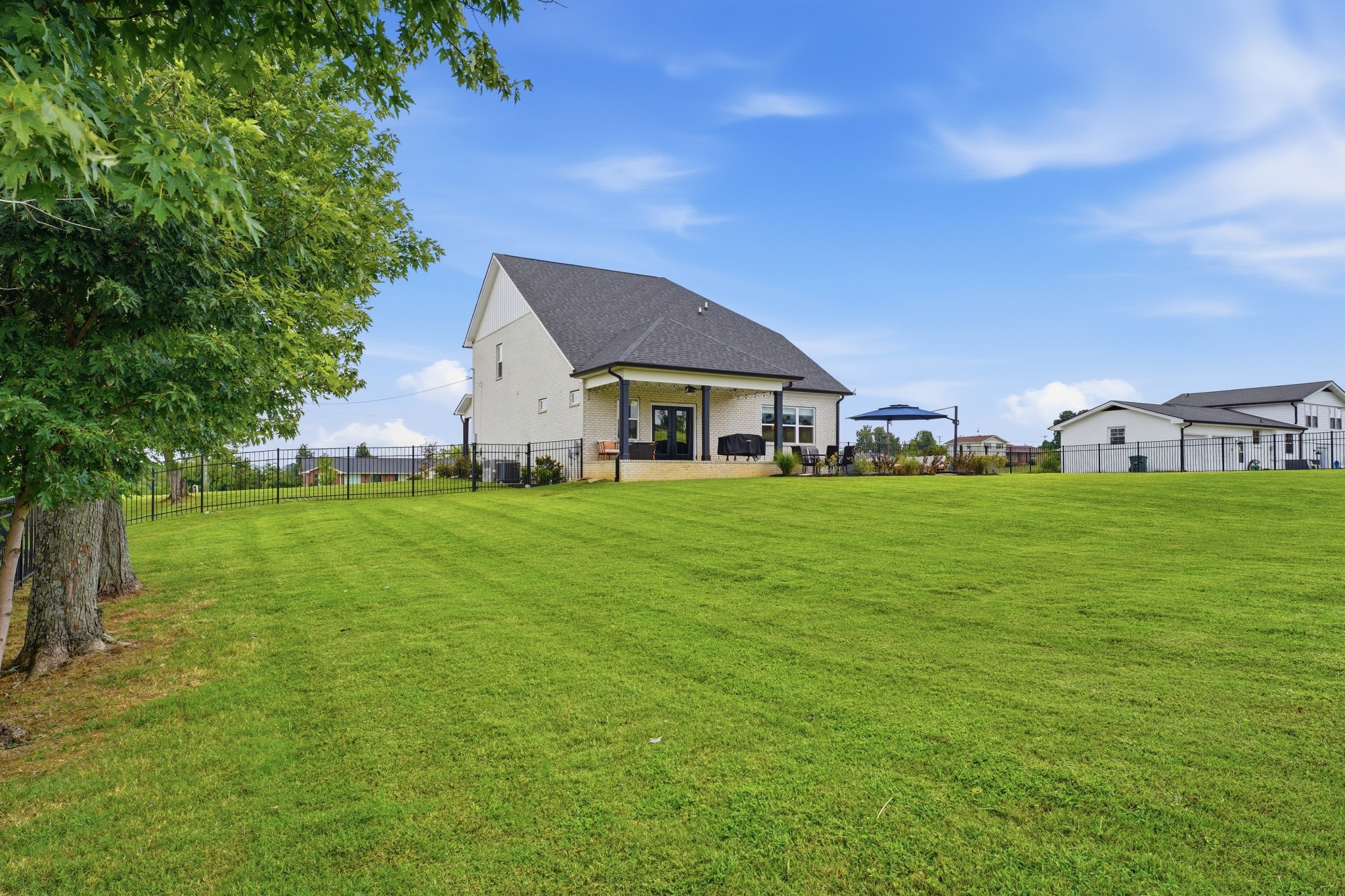 1412 Barrett Dr