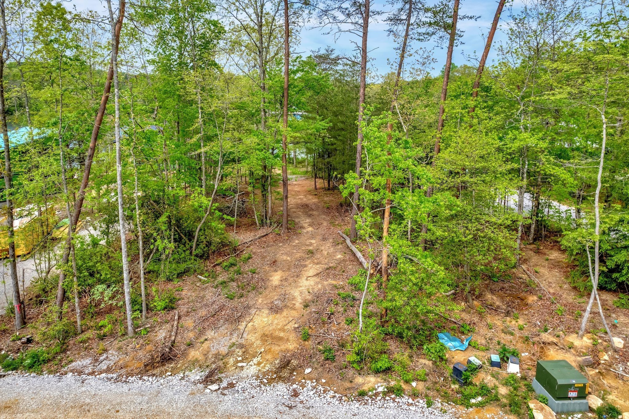 312 Hemlock Cove