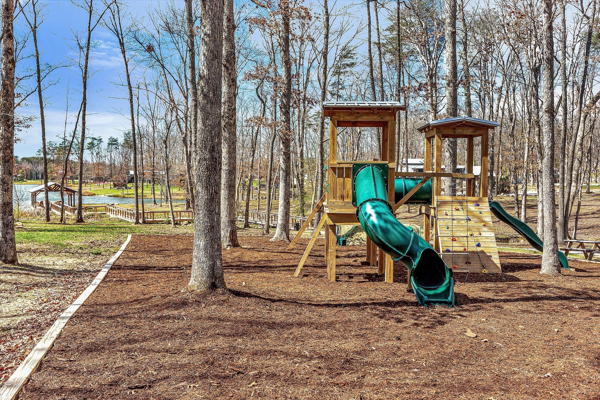 312 Hemlock Cove