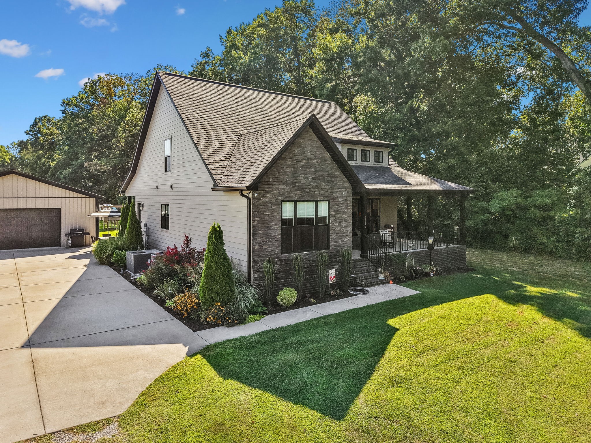 8919 Cedar Grove Rd