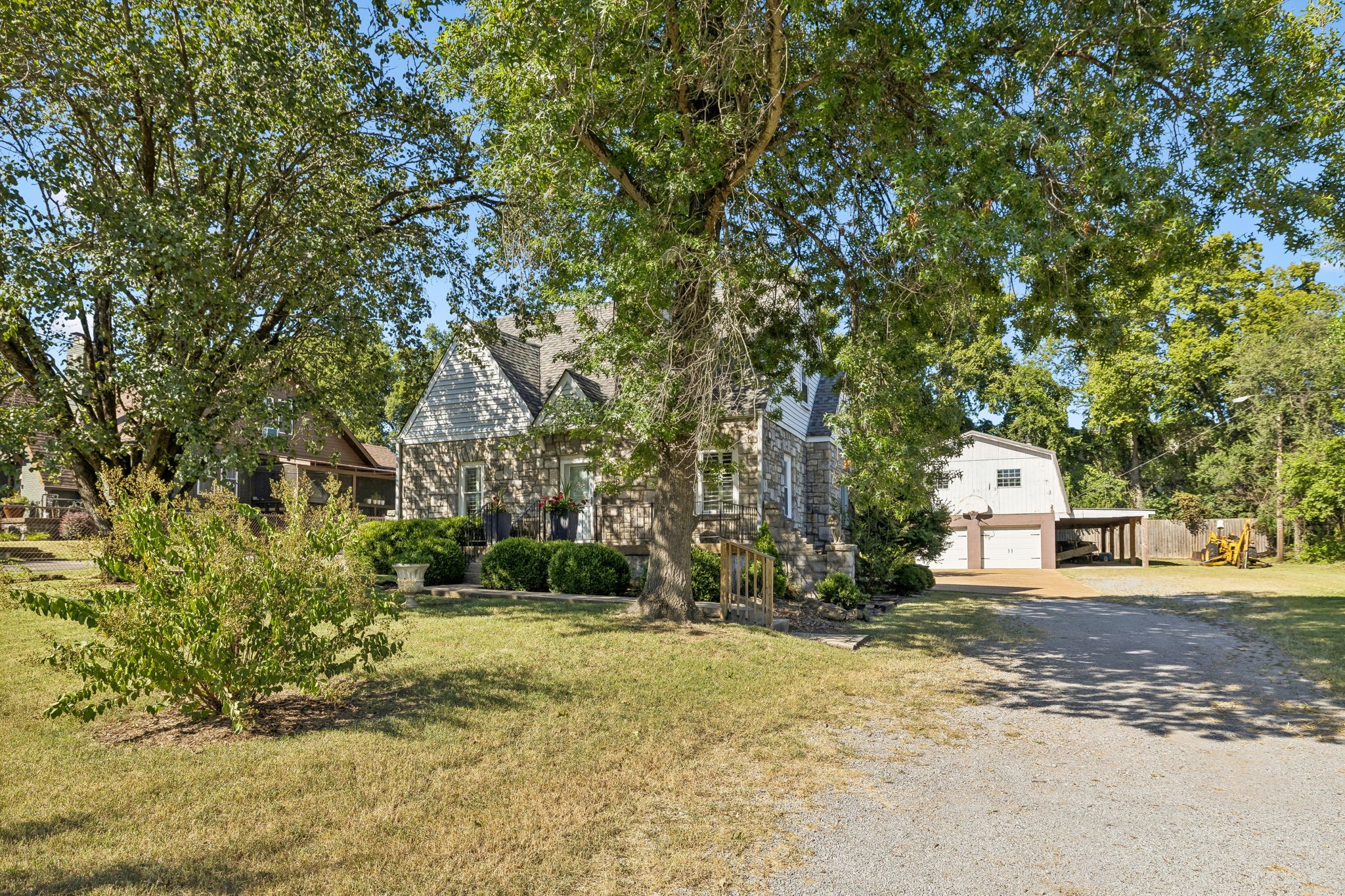 3100 River Dr