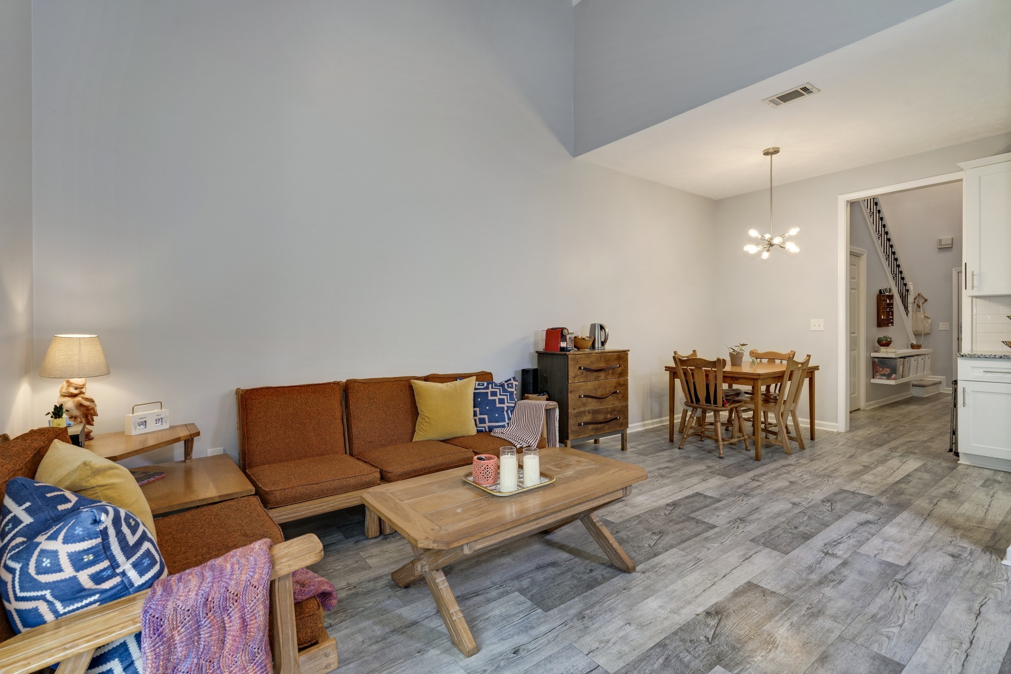 302 Villa Cir