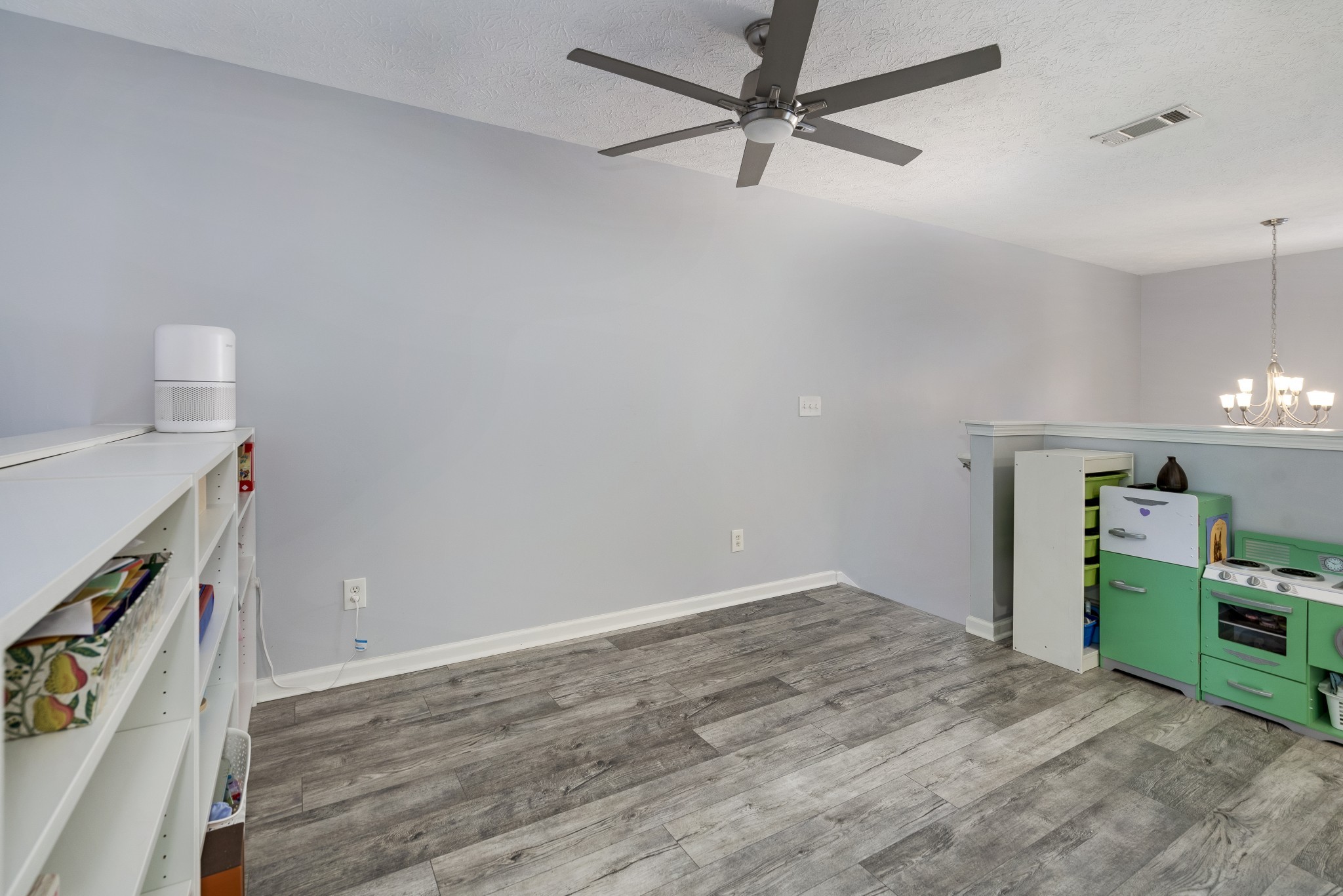 302 Villa Cir