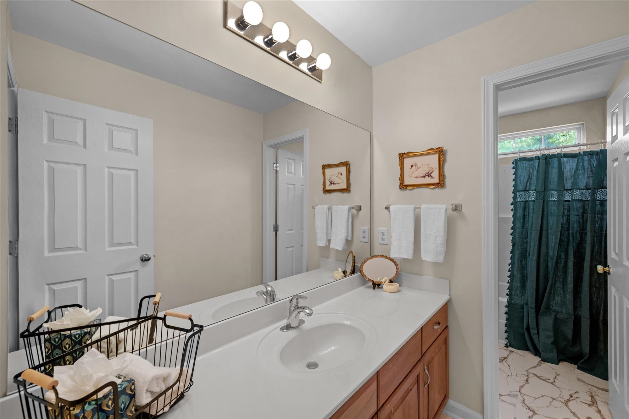 1408 Autumn Springs Ct