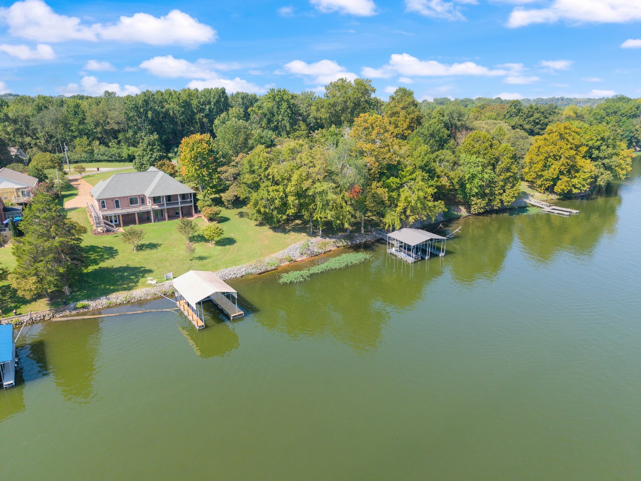 605 Lake Haven Dr