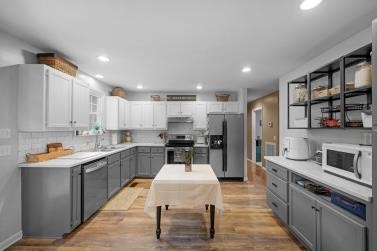 2217 Quarry Rd