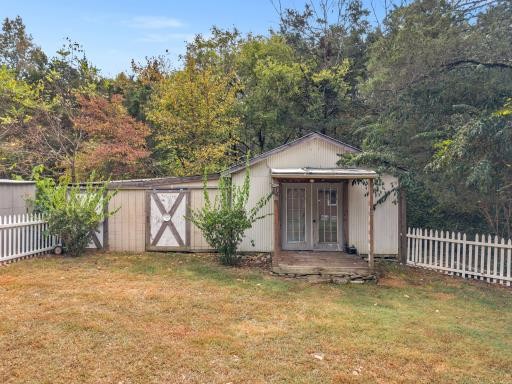 2217 Quarry Rd