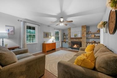 2217 Quarry Rd