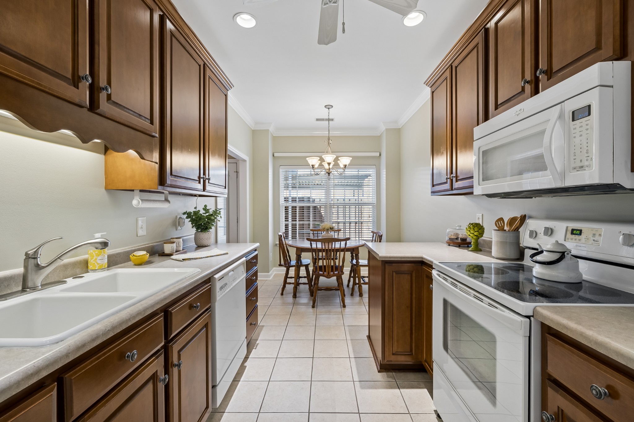 6 Donnell Ct