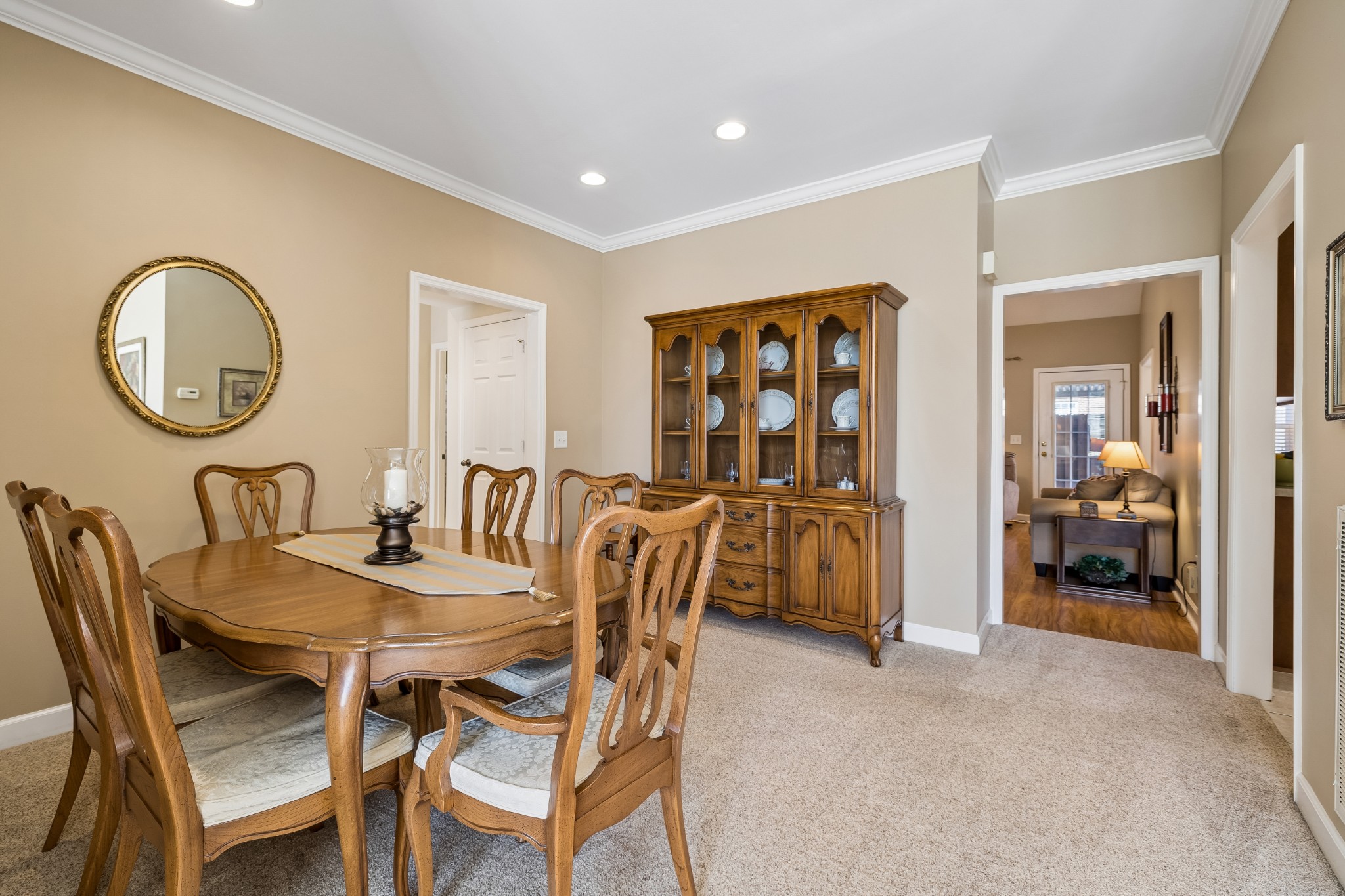 6 Donnell Ct
