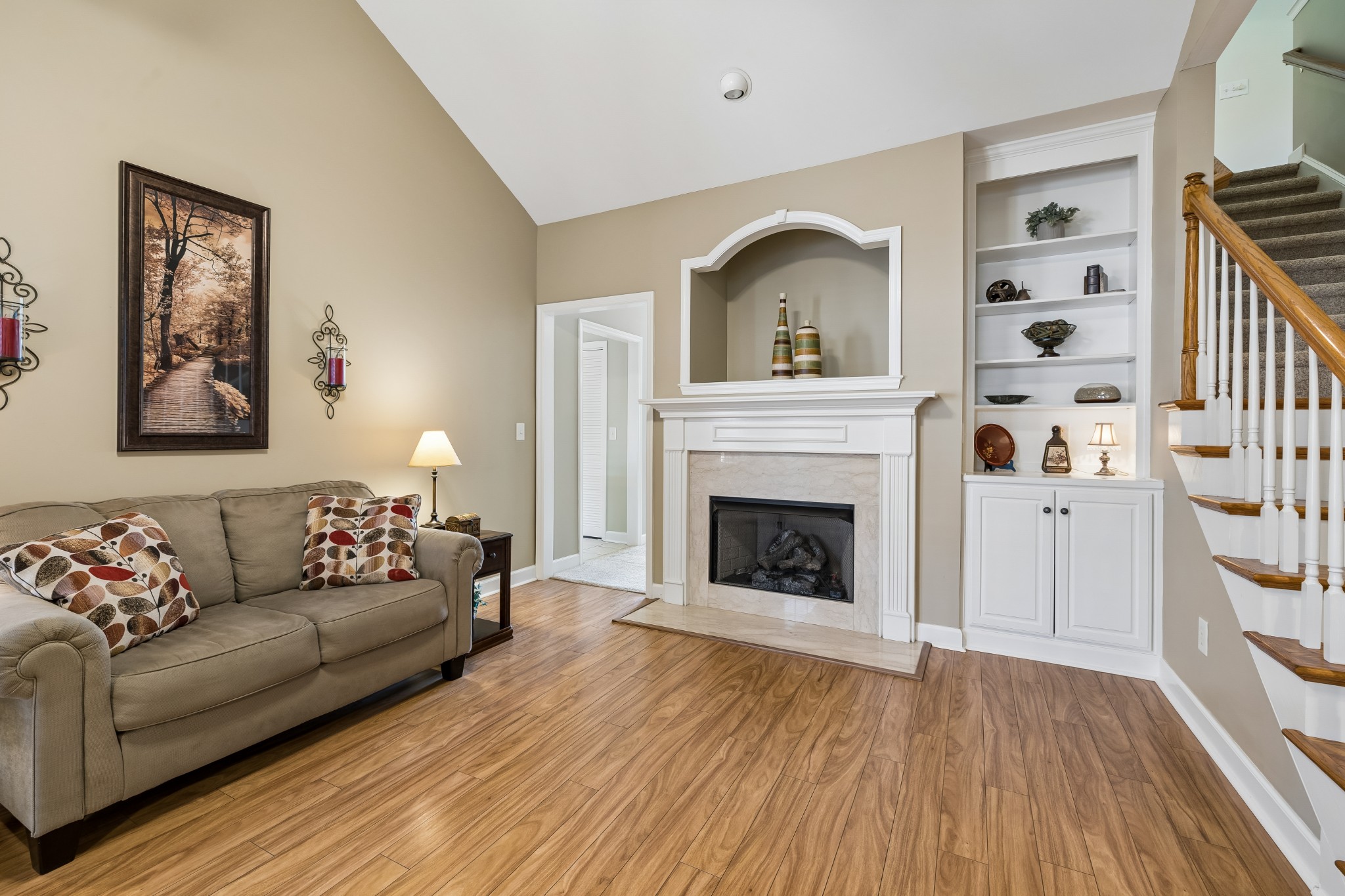 6 Donnell Ct