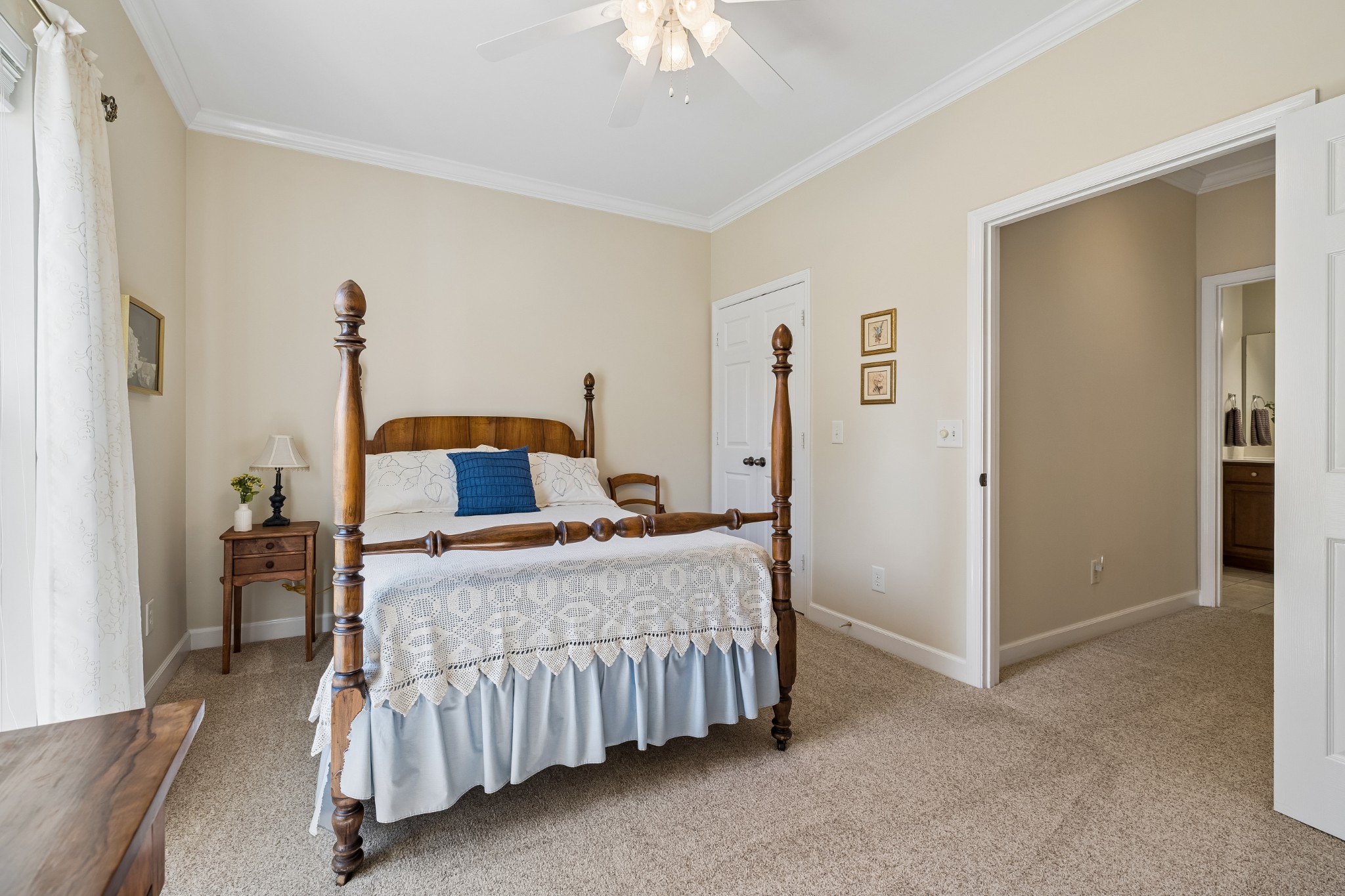 6 Donnell Ct