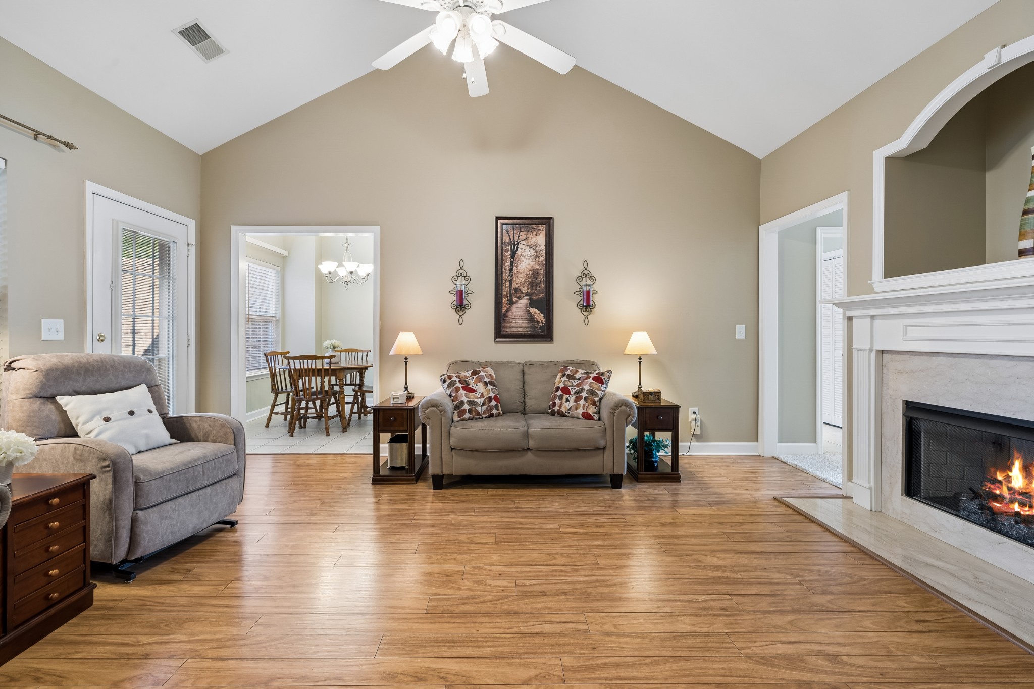 6 Donnell Ct