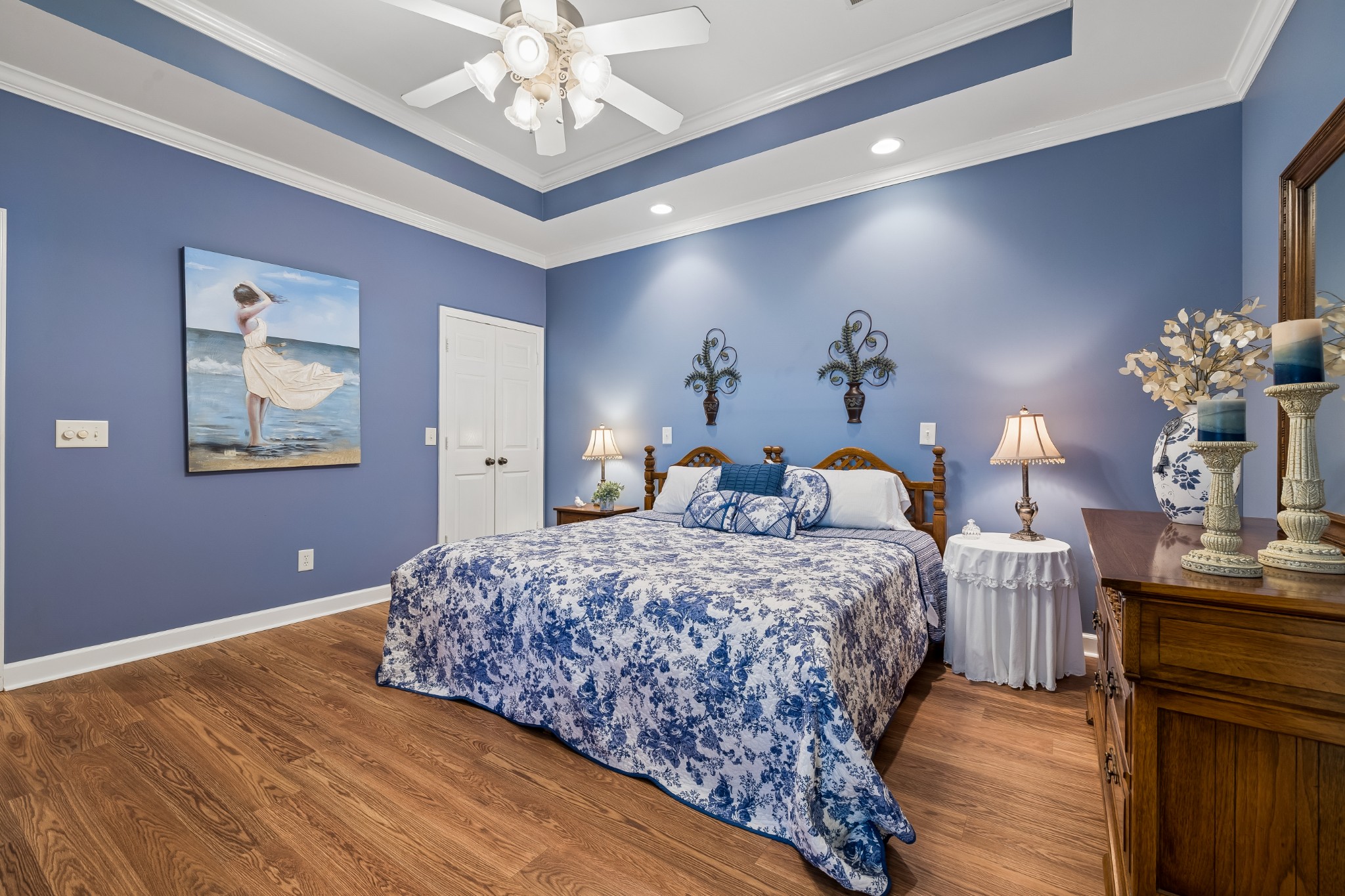 6 Donnell Ct