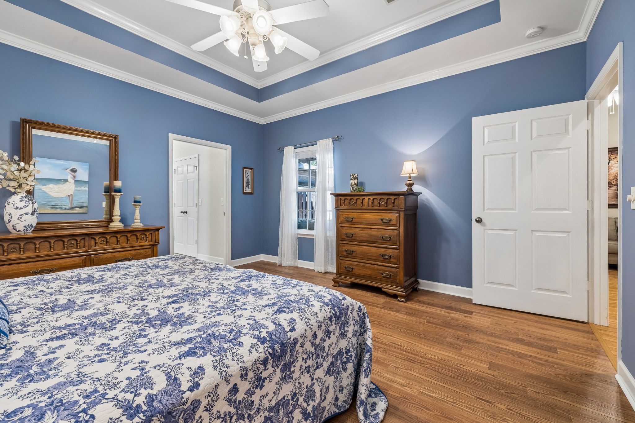 6 Donnell Ct