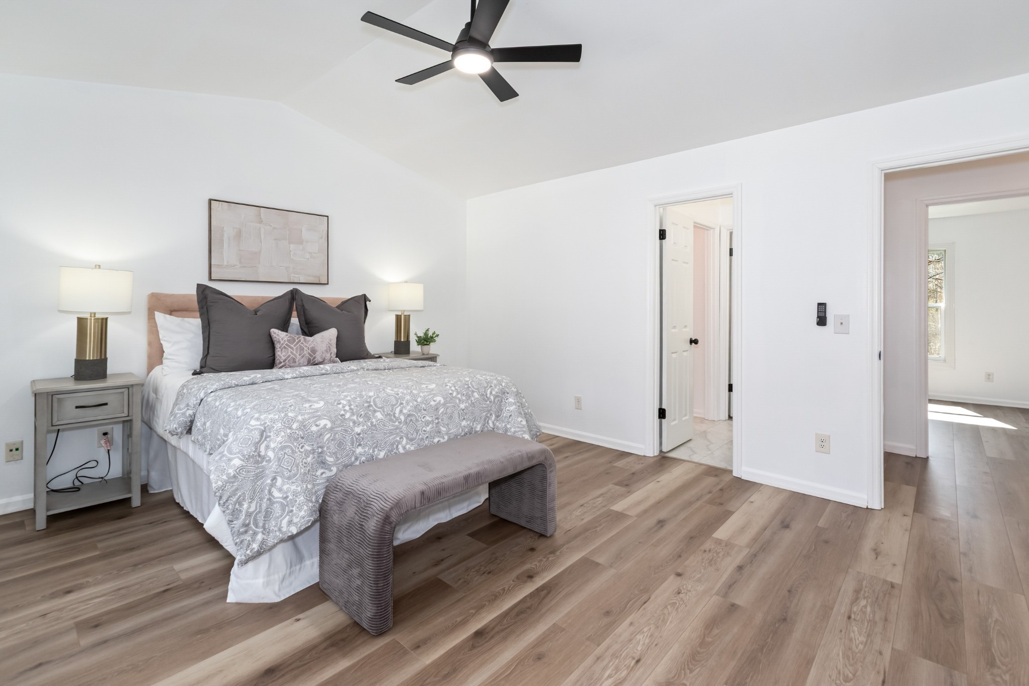 513 Williamsburg Dr