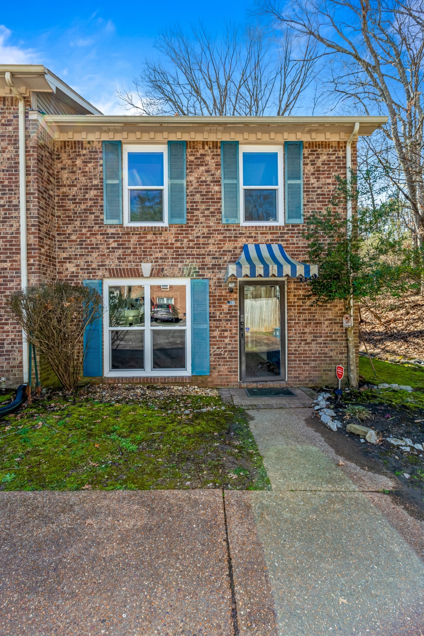 513 Williamsburg Dr