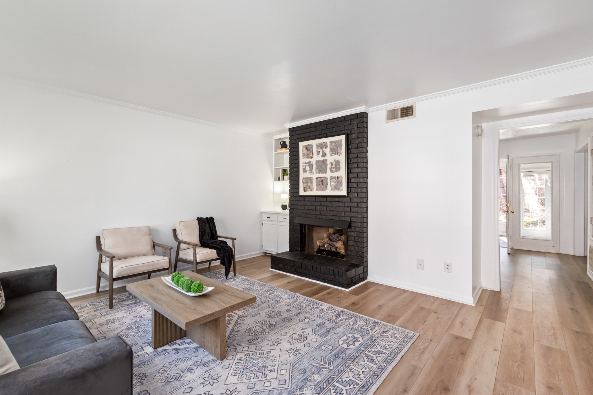 513 Williamsburg Dr