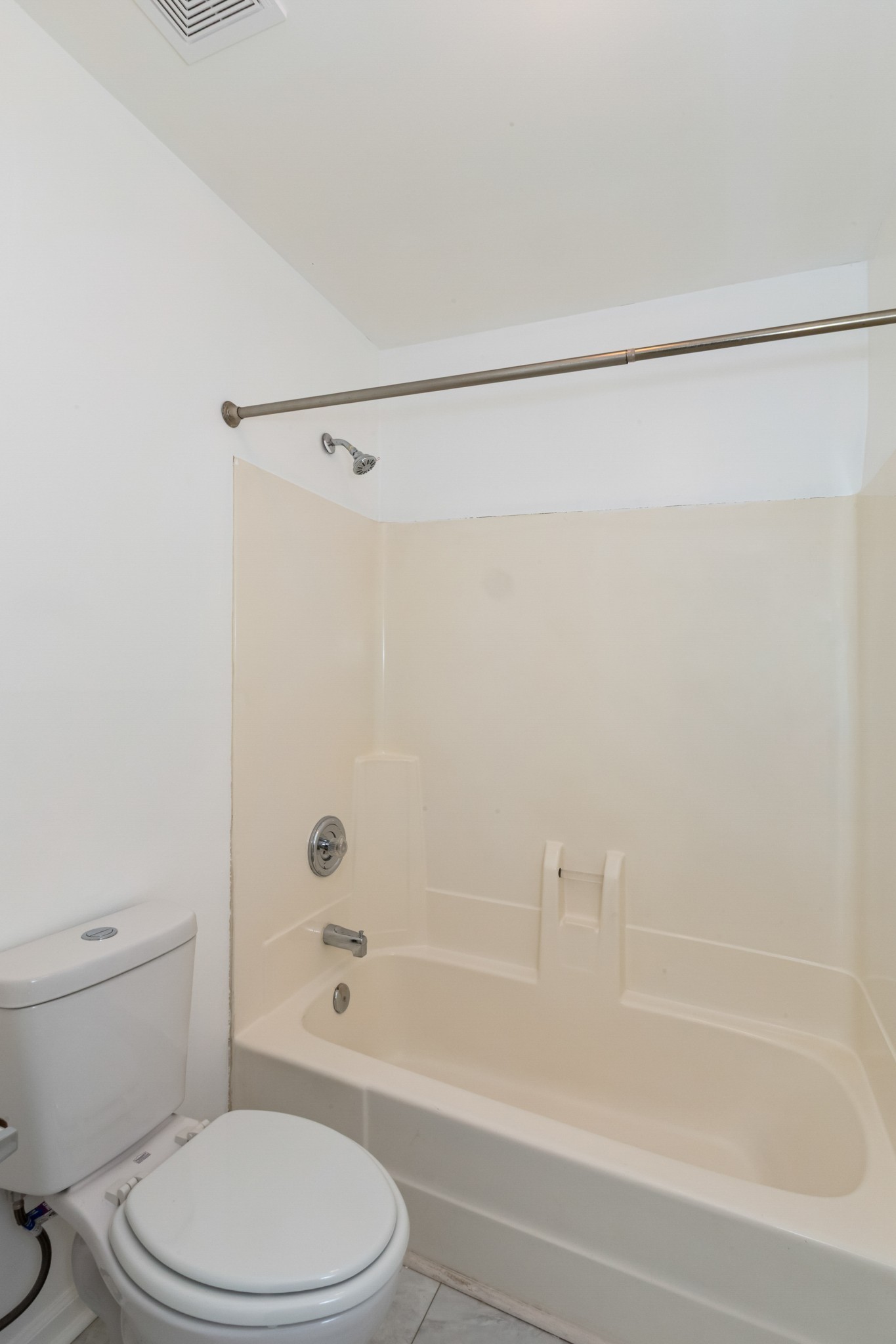 513 Williamsburg Dr