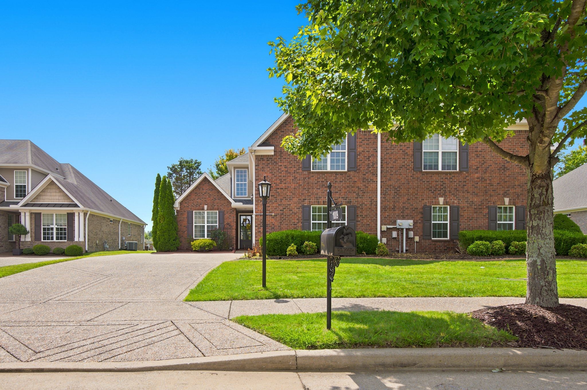 1009 Larkwood Dr