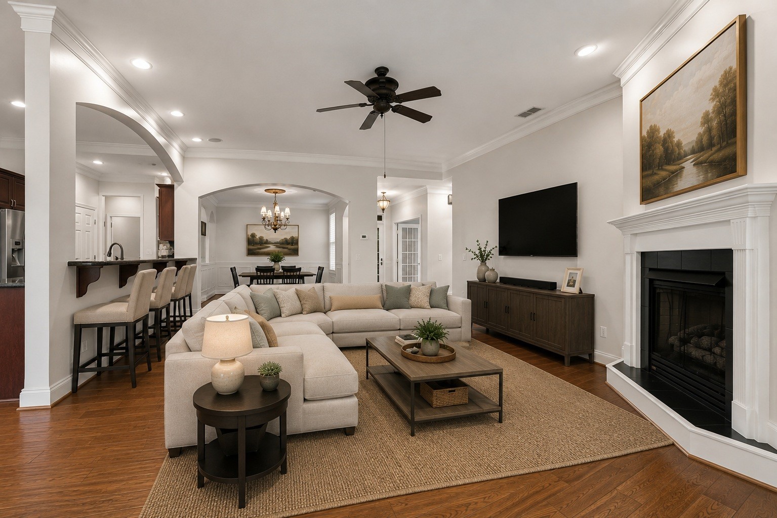 1009 Larkwood Dr