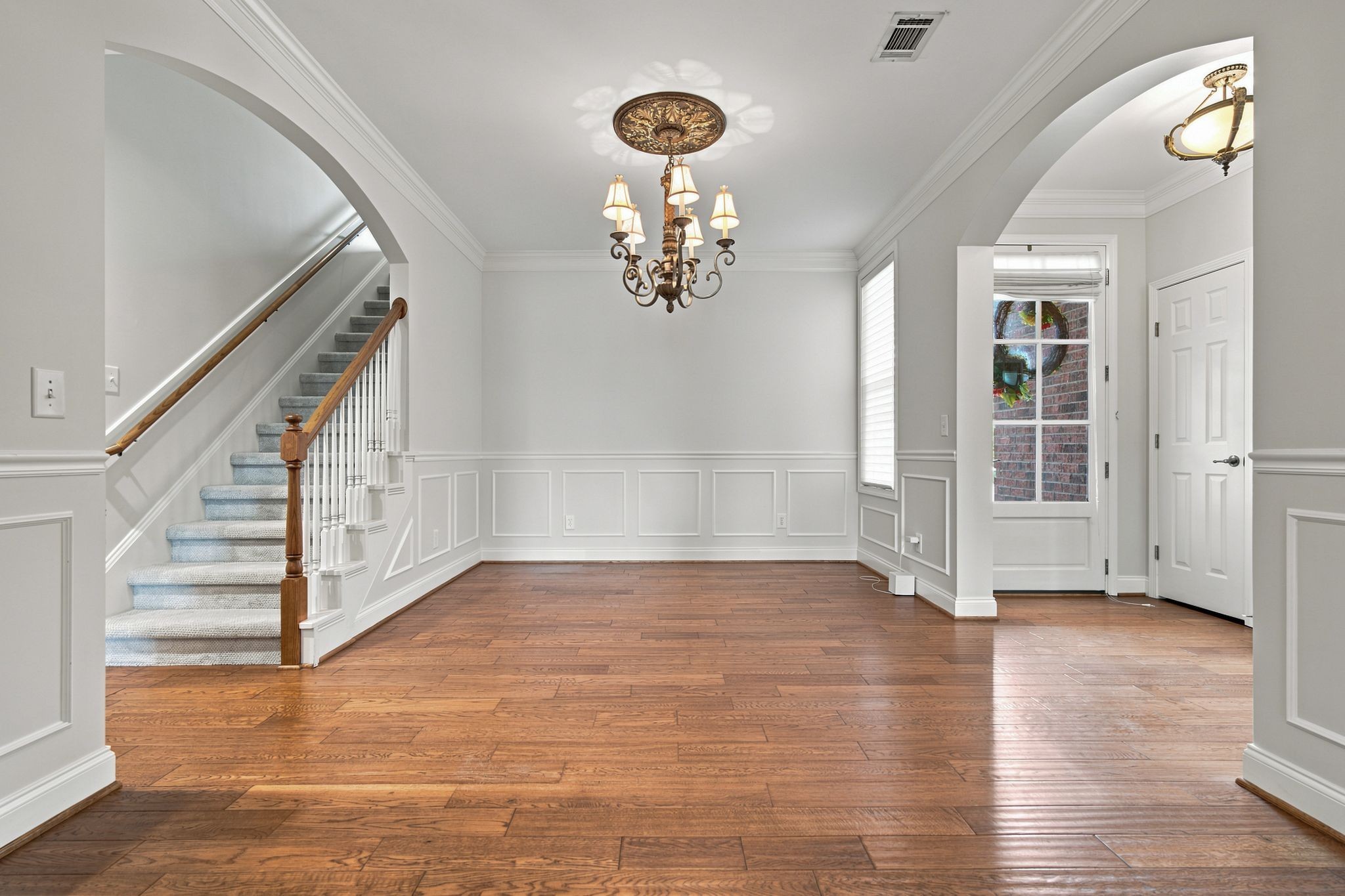 1009 Larkwood Dr