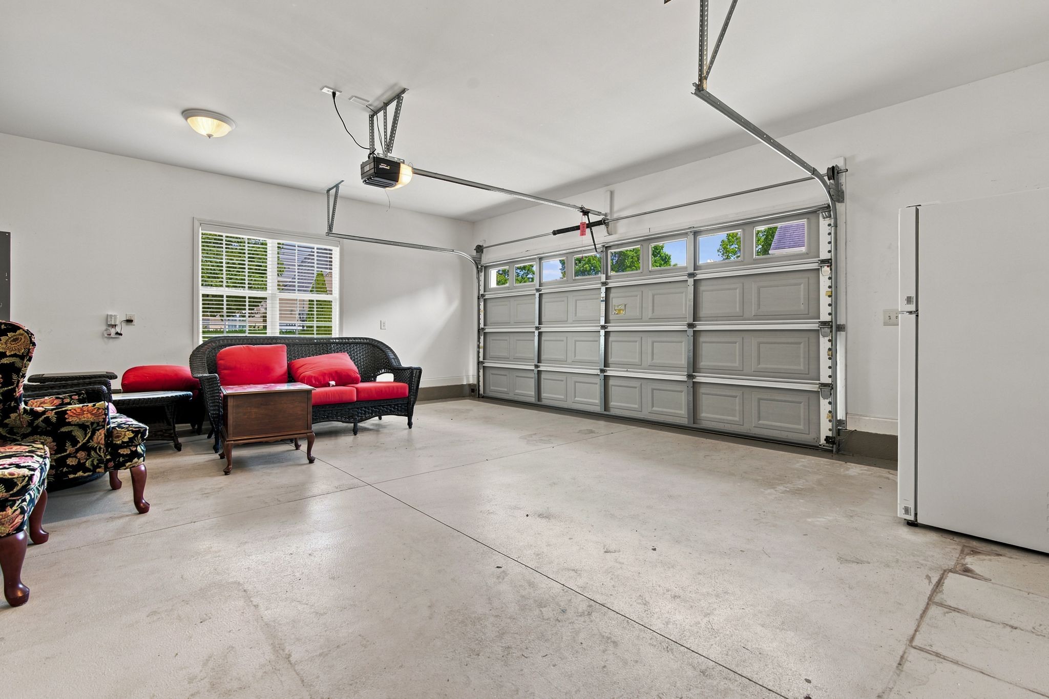 1009 Larkwood Dr