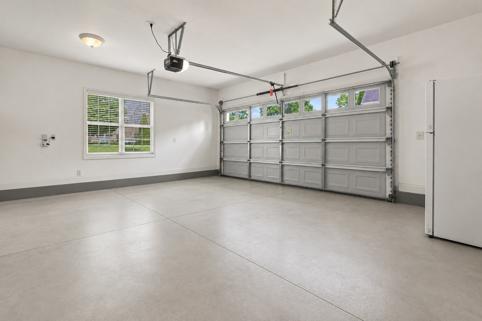 1009 Larkwood Dr