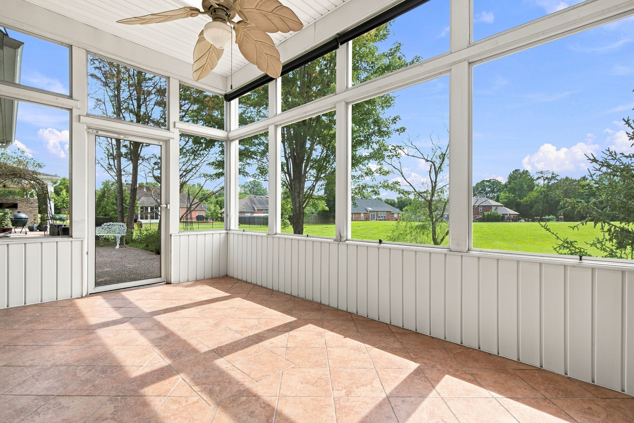 1009 Larkwood Dr