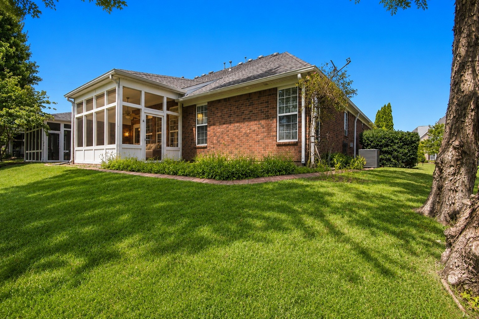 1009 Larkwood Dr