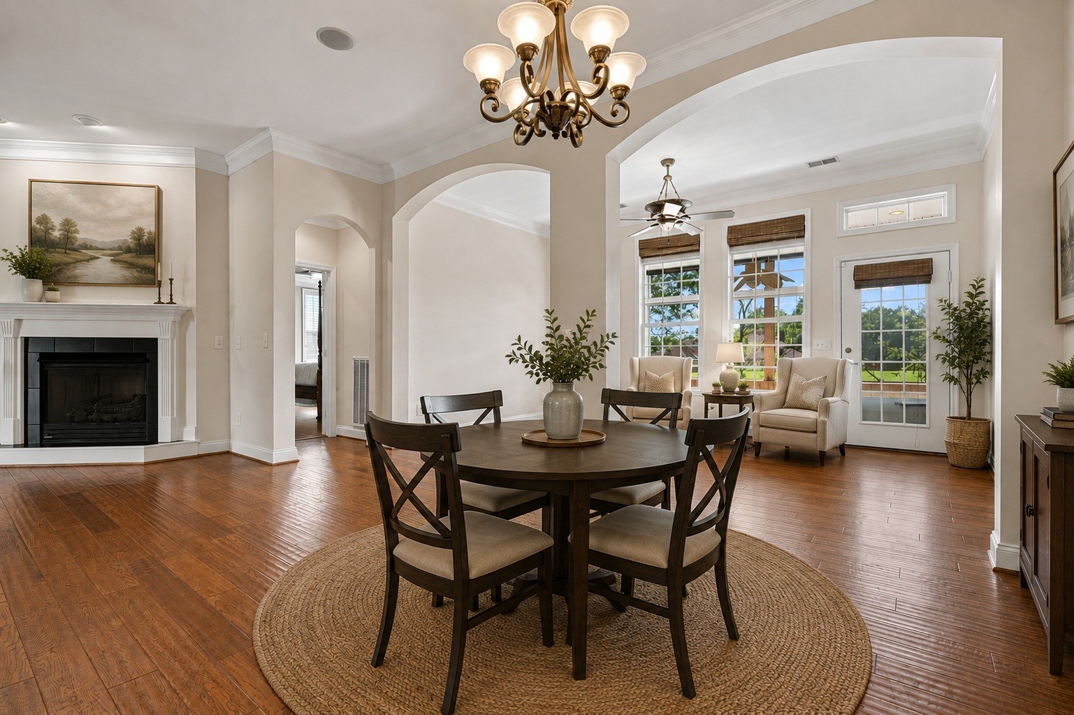 1009 Larkwood Dr