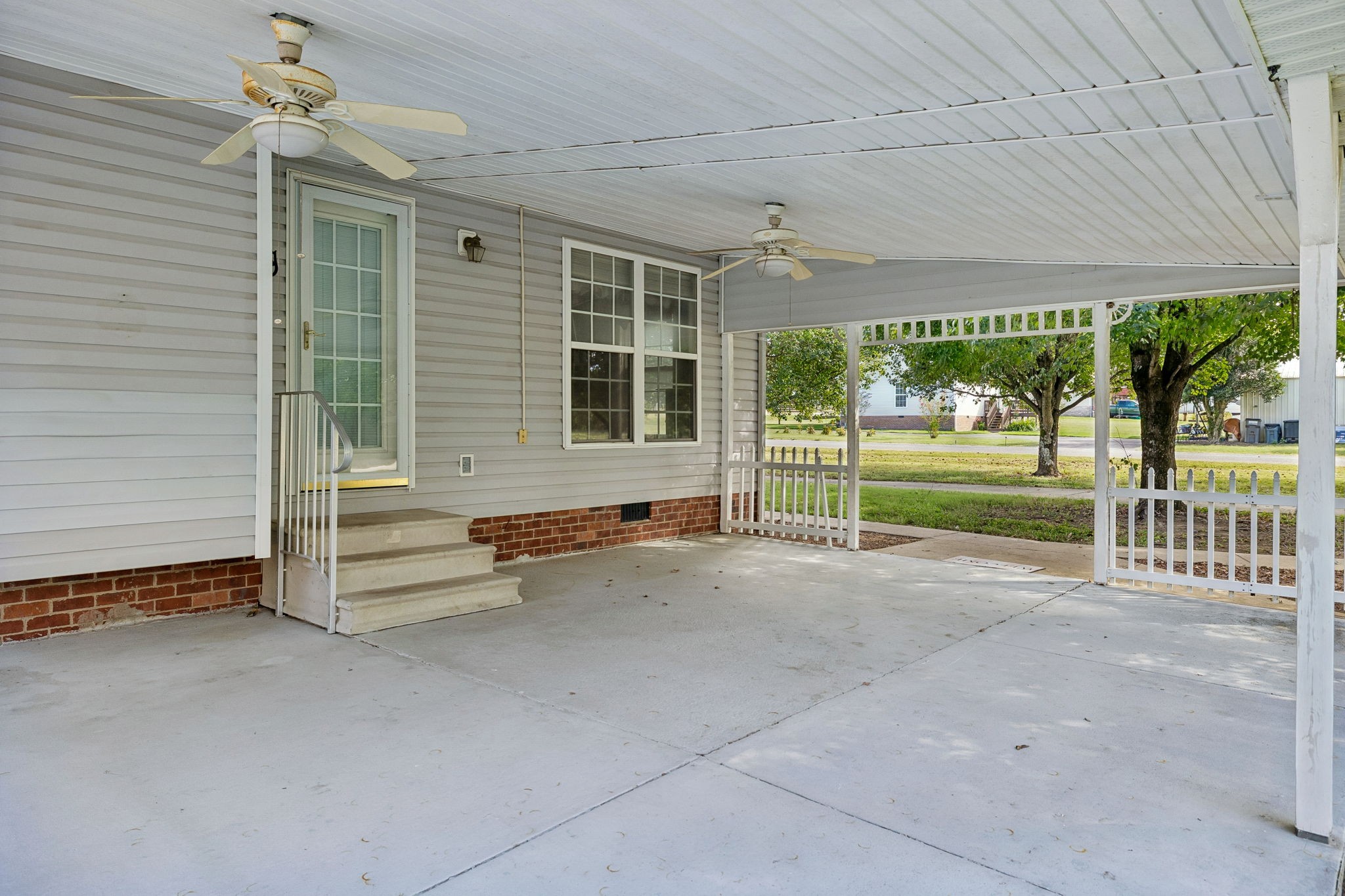 759 Rock Springs Rd