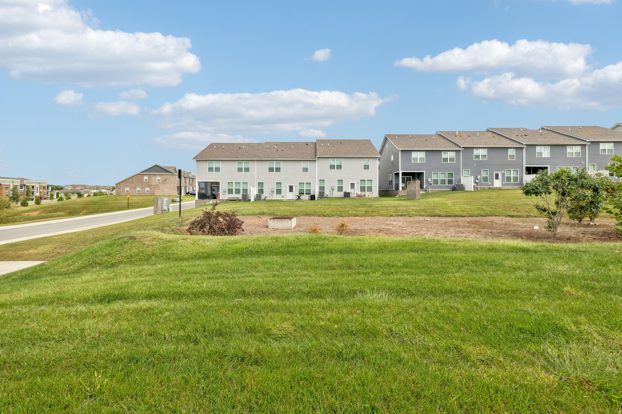 3204 Chaucer Ln