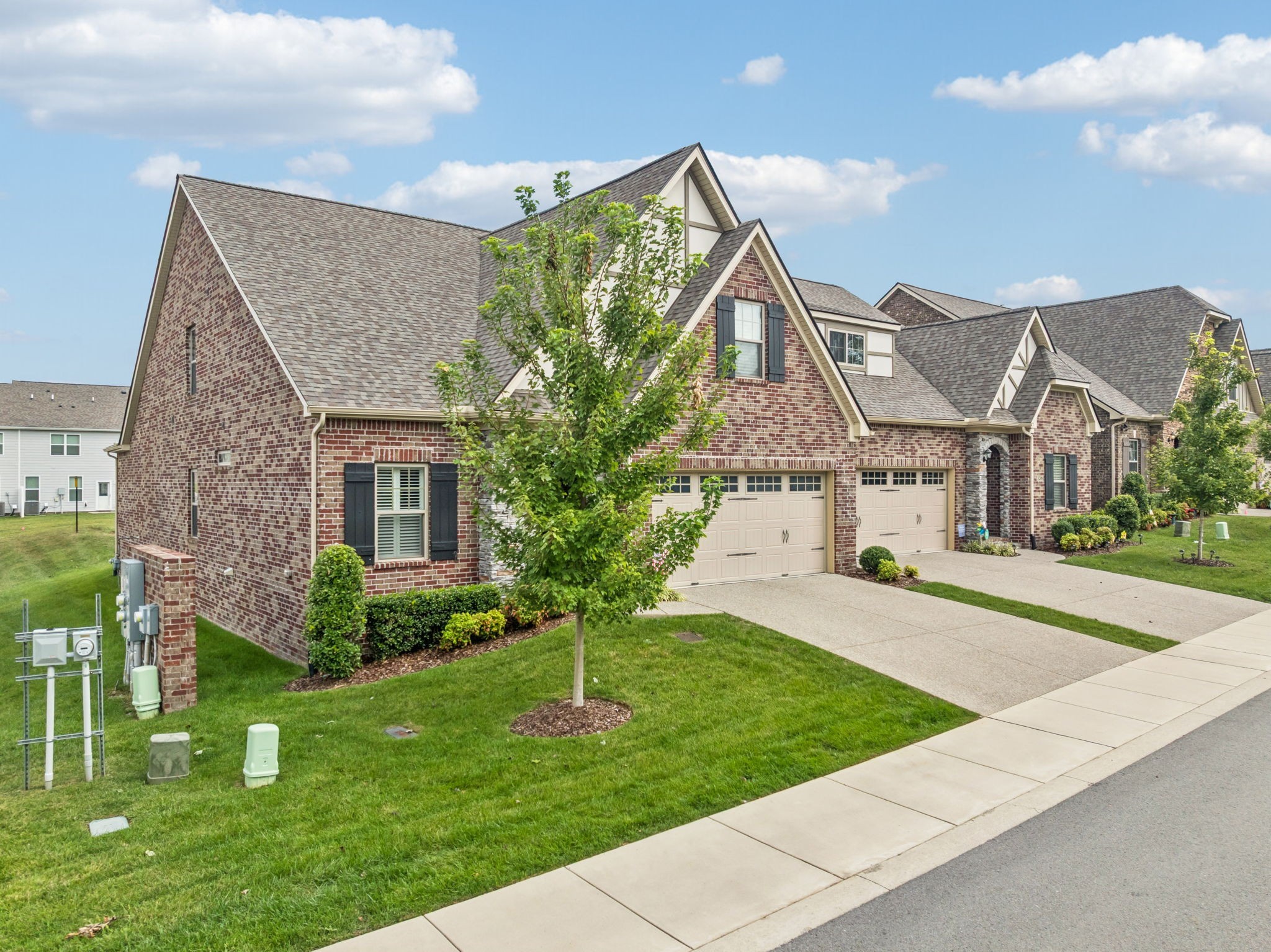 3204 Chaucer Ln
