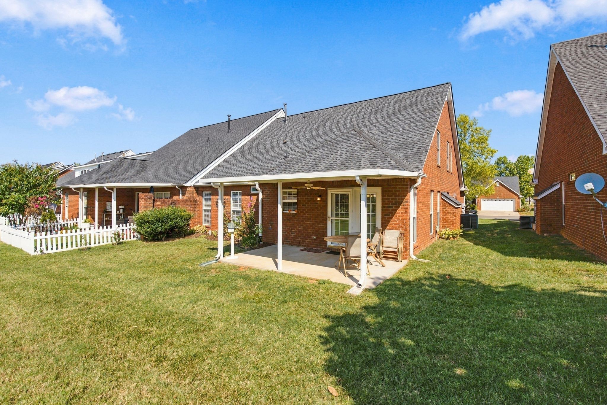 366 Golfview Ct