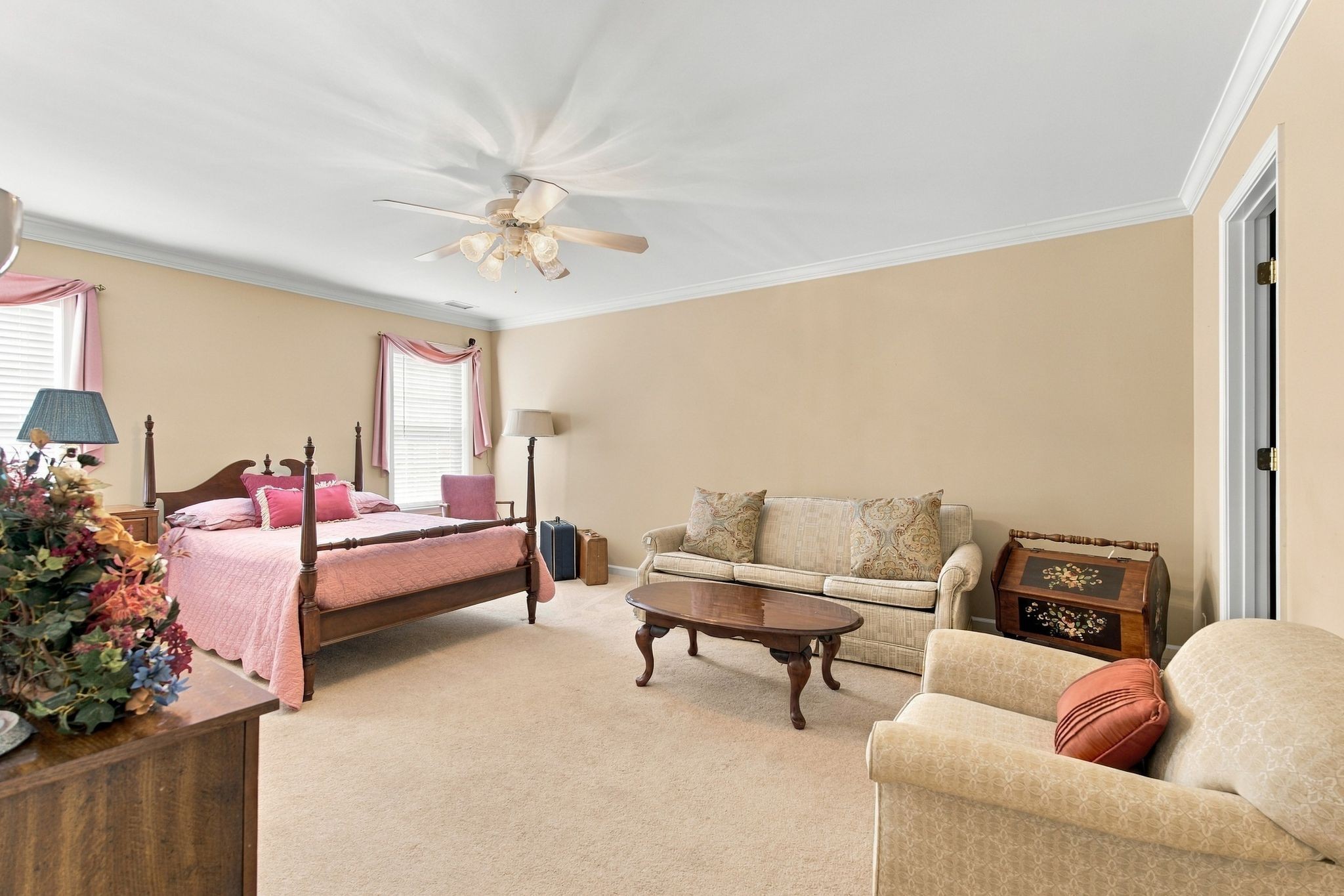 366 Golfview Ct