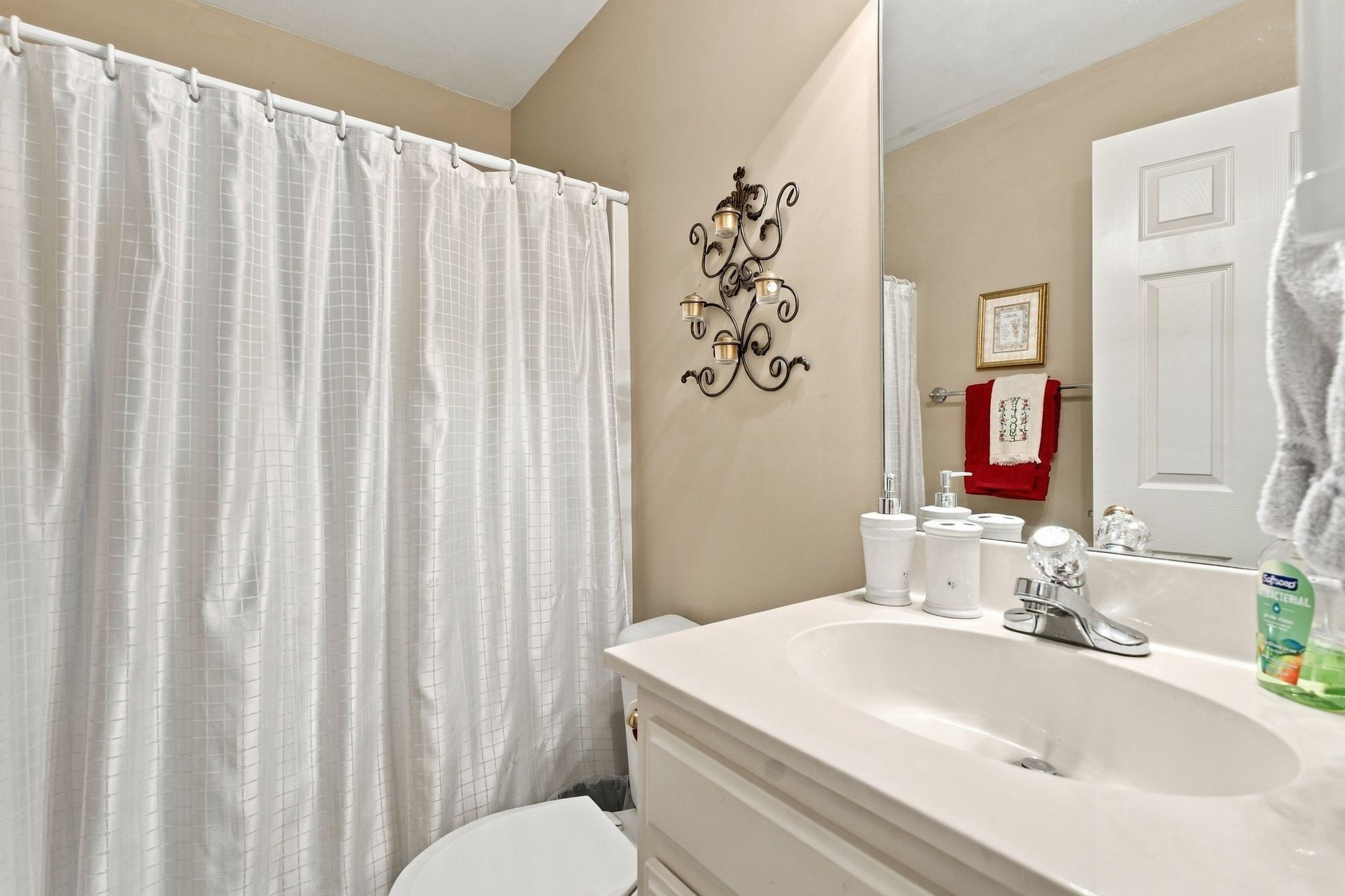 366 Golfview Ct