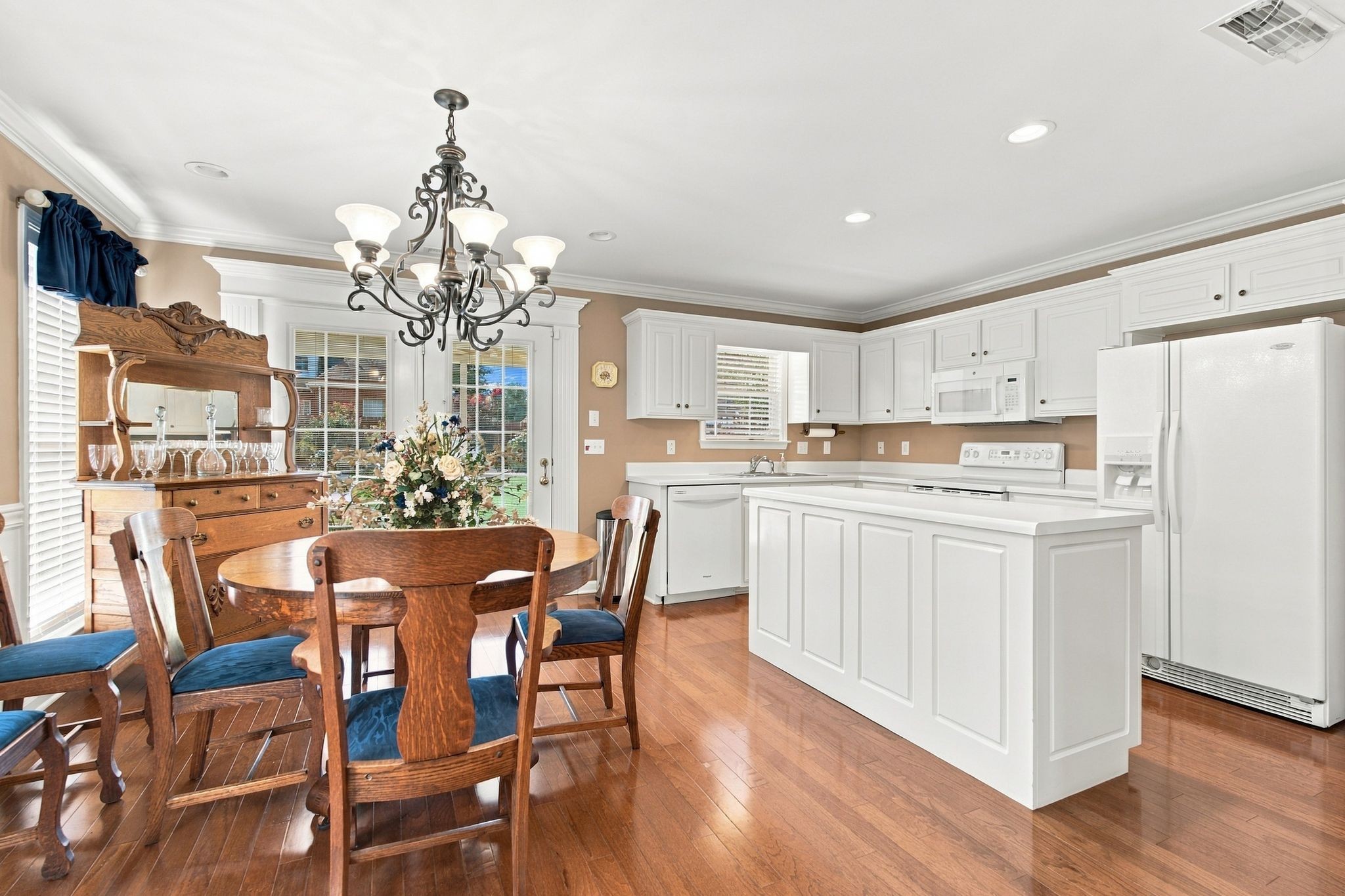 366 Golfview Ct
