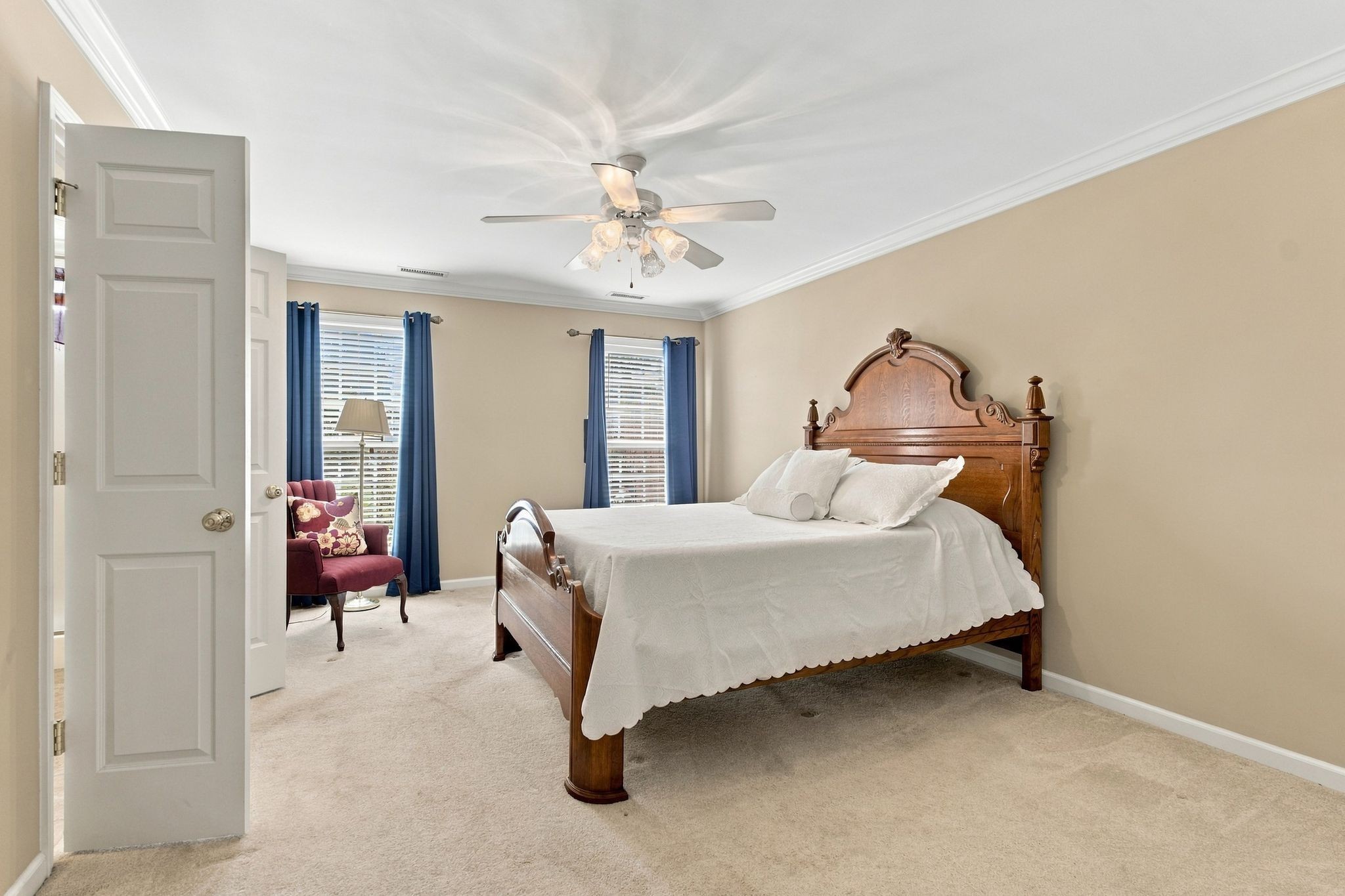 366 Golfview Ct